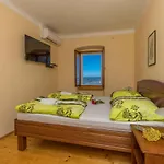 In 41380 بيت للعطل