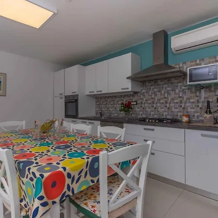 In 41380 Tatil Evi *